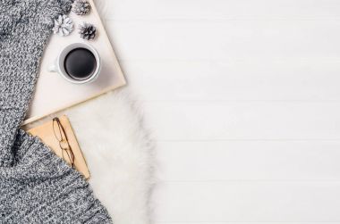 Kupa kahve beyaz arka plan en iyi görünüm, kopya alanı ile