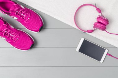 Spor fitness Aksesuar ahşap zemin, üstten görünüm sahte üzerine