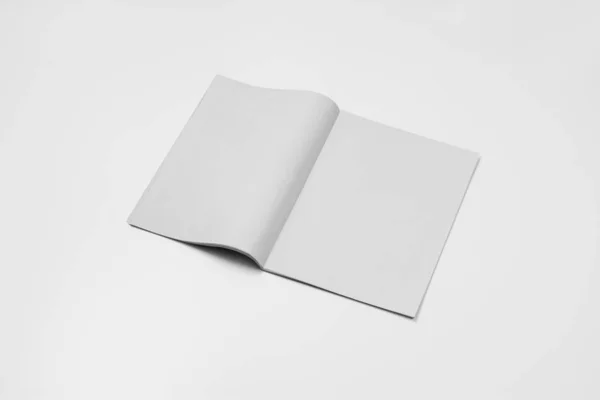 Revista Mock-up, jornal ou catálogo isolado em fundo branco . — Fotografia de Stock