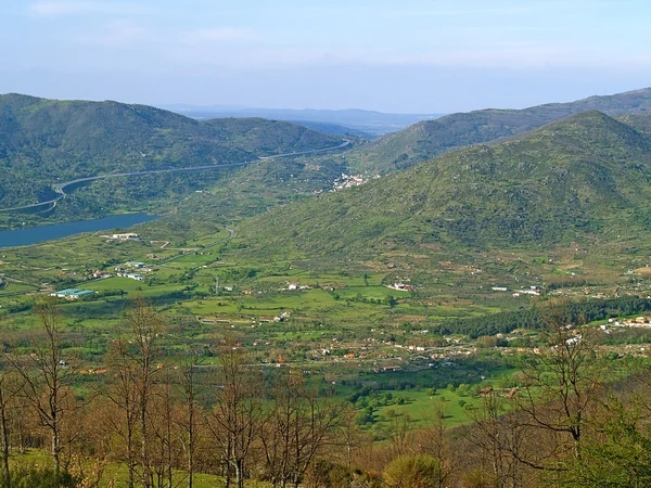 Hervas, mountain village on springtime — Stock Photo, Image