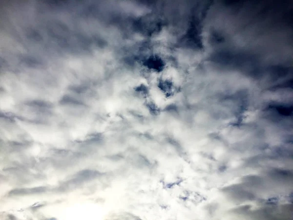 Textura natural de nuvens no céu — Fotografia de Stock