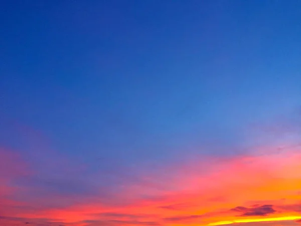 Натуральна текстура хмар на небі — стокове фото