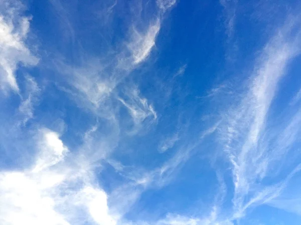 Textura natural de nuvens no céu — Fotografia de Stock