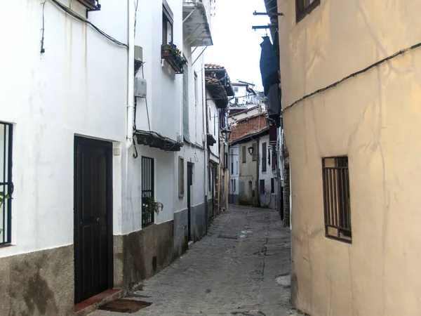 Traditionals binalar üzerinde Yahudi mahallesine Hervas, İspanya — Stok fotoğraf