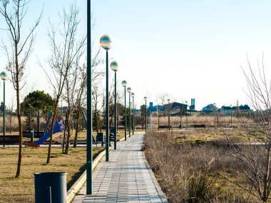 Patika bir kasabada, dinlenmek için bir yer