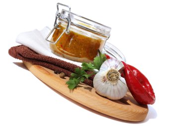 Gürcü sos biber ile