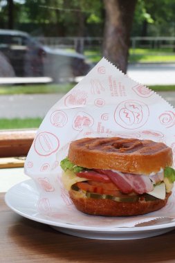 Kahvaltı için taze sıcak kahve