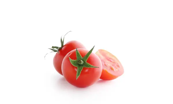 Tomat Cherry di latar belakang putih — Stok Foto