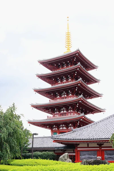 Temple building dedicated to the deity — Stock Photo, Image