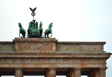 Brandenburger Tor monument detail - from Pariser Platz