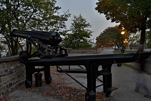 Rue de Remparts - Quebec - Canada - historical fortification can — Stock Photo, Image