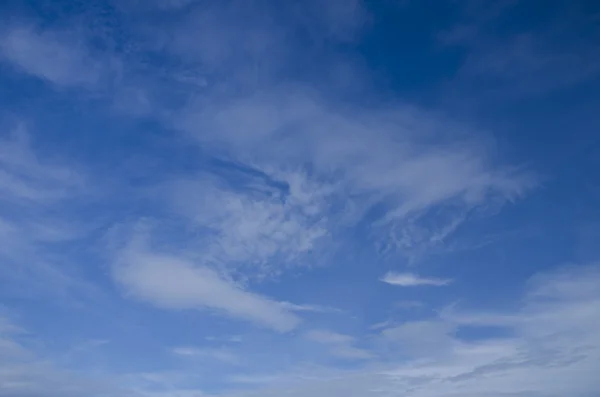 Fantastiche Nuvole Bianche Morbide Contro Cielo Blu — Foto Stock