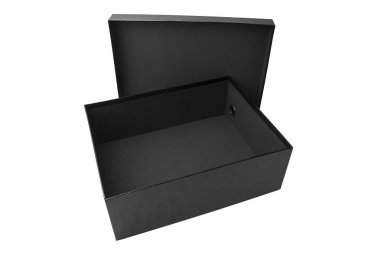 Siyah ayakkabı kutusu beyaz arkaplanda izole edildi