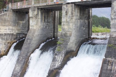 Eski Hidroelektrik istasyonu. Rusya, Sibirya, Altay, Chamal.
