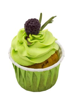 Beyaz zemin üzerine marmelat böğürtlen ile lezzetli kek. Gıda