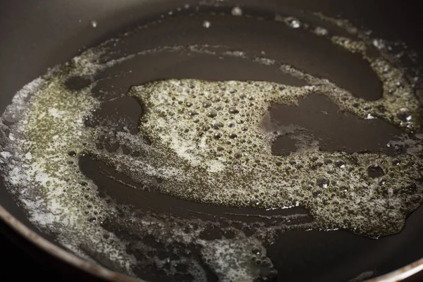 Einer Heißen Pfanne Auf Dem Herd Kochen Für Frühstück — Stockfoto