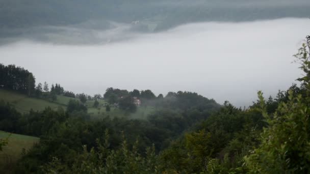 Niebla en el valle — Vídeos de Stock