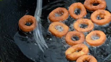 Kavurma ve kalamar halkaları karıştırma