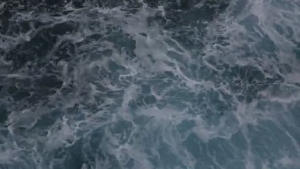 Große Meereswellen — Stockvideo