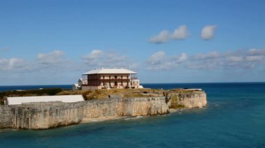 Komisyon üyesinin ev, Bermuda Ulusal Müzesi, iki el silah sesi