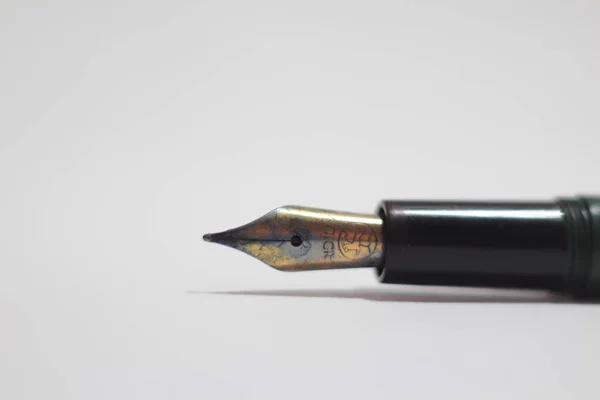 Перьевая ручка двадцатого века — стоковое фото