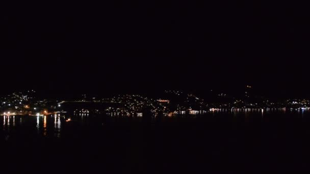 沿海城市的夜晚 — 图库视频影像