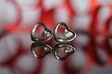 kalp şeklinde güzel küpe