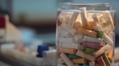 kavanoz ve diş aracı, iki el silah sesi steril tamponlar