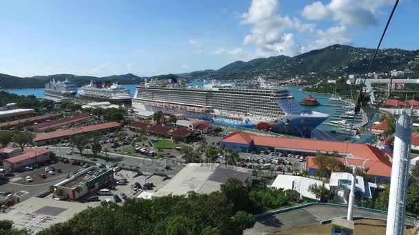 Profitez d'un trajet en téléphérique sur l'île de Saint Thomas — Video