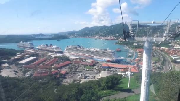 Vista deslumbrante da ilha de Saint Thomas, do teleférico — Vídeo de Stock