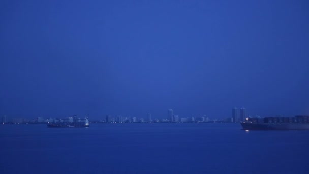 Miami, fl, usa - 11. September 2017: miami nach hurrikan irma, schöner panoramablick auf miami vor aufgang der sonne — Stockvideo