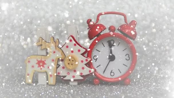 Temporadas Reloj Noche Rojo Cuenta Segundos Para Medianoche Navidad Decoración — Vídeos de Stock