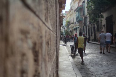 Havana, Küba - 1 Eylül 2017: Duvar bina ve Havana'nın sokak  