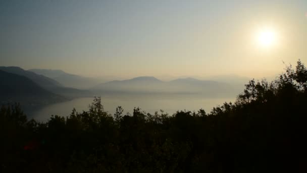 Matin Brumeux Sur Mer Dans Baie Kotor — Video