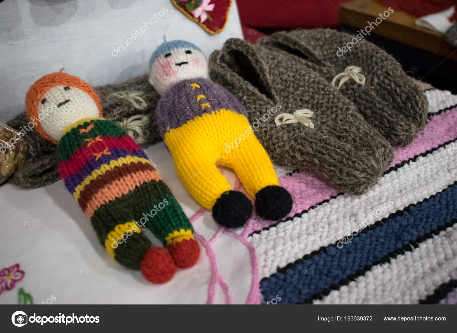 Woolen Doll Making Oon Ki