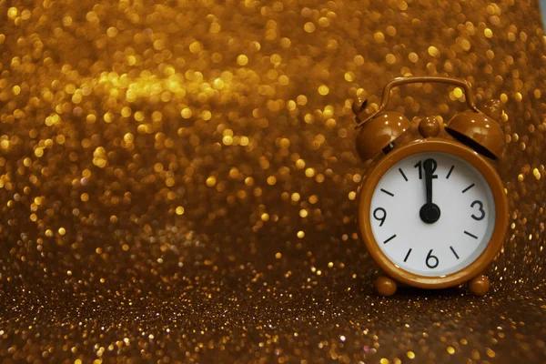 Orange Evening Clock Right Side Photo Ticks Noon Midnight Golden — Stock Photo, Image