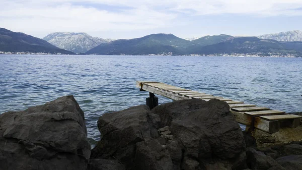 Dermaga Kayu Untuk Perahu Kotor Bay Montenegro Eropa — Stok Foto