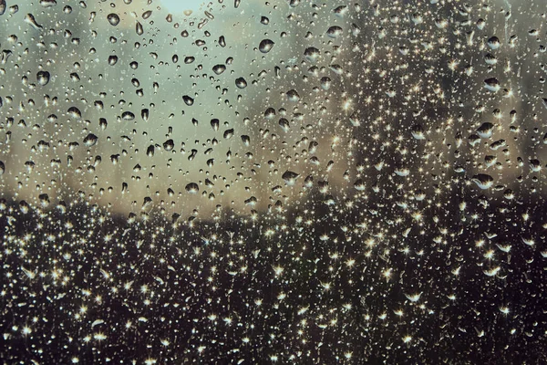 Gotas de agua en ventana después de la lluvia — Foto de Stock