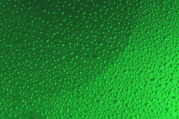 Mély telített zöld gradiens színháttér vízcsepp minta, homályos háttér — Stock Fotó