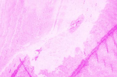 Pembe tonlu doğal mineral taşı. Macro atışı, pembe damarlı taş.