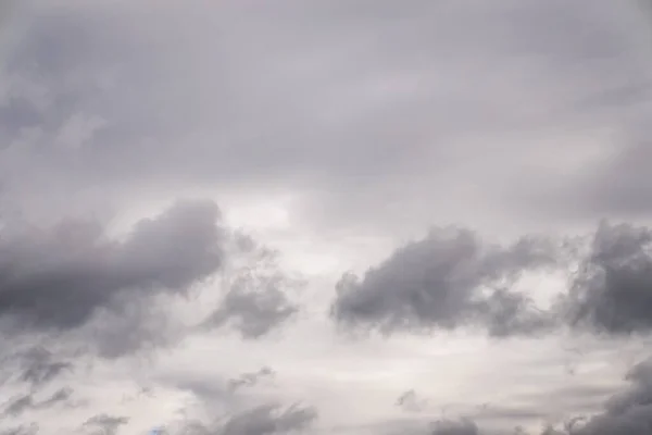 Dramáticas Nubes Grises Pálido Cielo Hermoso Cielo Nublado Gris Blanco — Foto de Stock