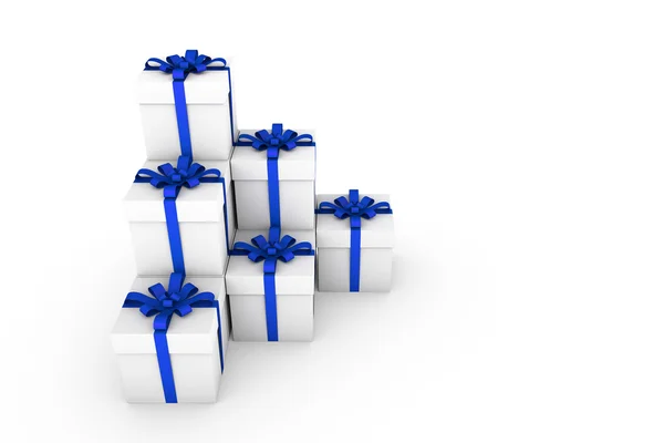 Bílé dárkové krabice s mašlí modrá stuha — Stock fotografie