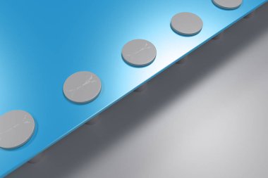 Beyaz zemin üzerine dikdörtgen renkli plaka perçin