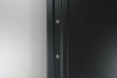 Perçin ile siyah ve beyaz arka plan üzerinde beyaz dikdörtgen plaka