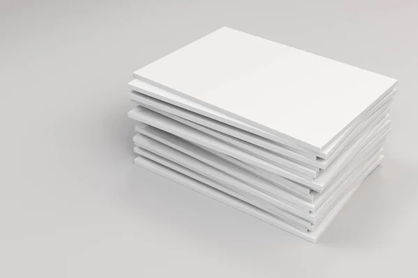 Stapel leerer weißer geschlossener Broschüren-Attrappen auf weißem Hintergrund — Stockfoto