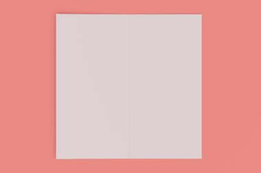 Boş beyaz iki kat broşürü mockup kırmızı zemin üzerine