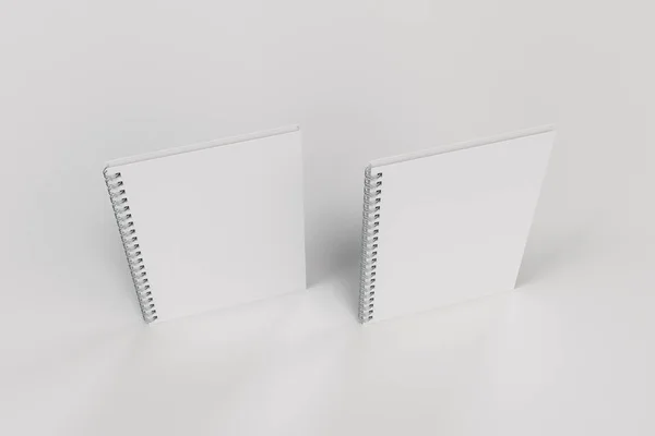 Dva notebooky s spiral vázán na bílém pozadí — Stock fotografie