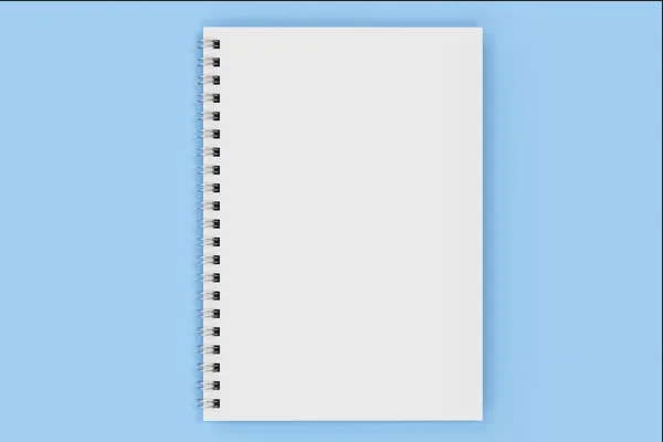 Κλειστό σημειωματάριο σπιράλ σε μπλε φόντο — Φωτογραφία Αρχείου