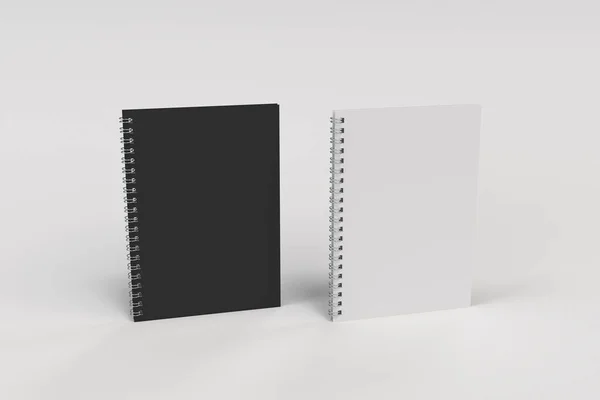 Dois cadernos com encadernação em espiral em fundo branco — Fotografia de Stock