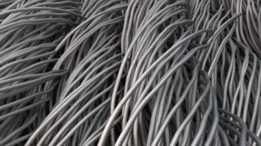 Alüminyum teller üzerinde siyah yüzey bükülmüş